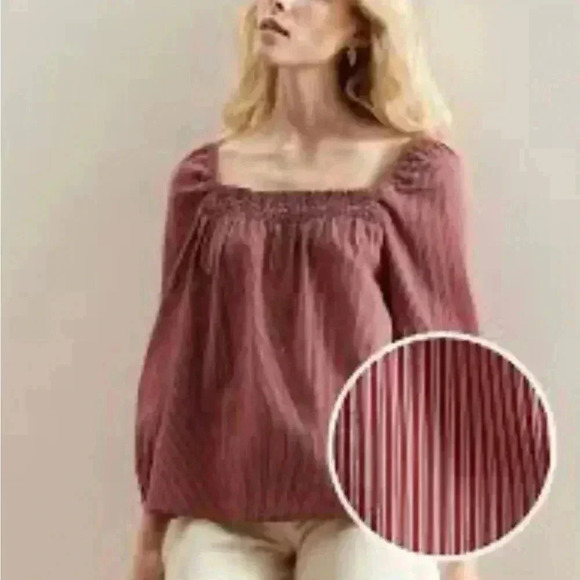 Banana Republic STRIPED EMBROIDERED SMOCKED-NECK BLOUSE Medium Great Condition - Picture 2 of 3